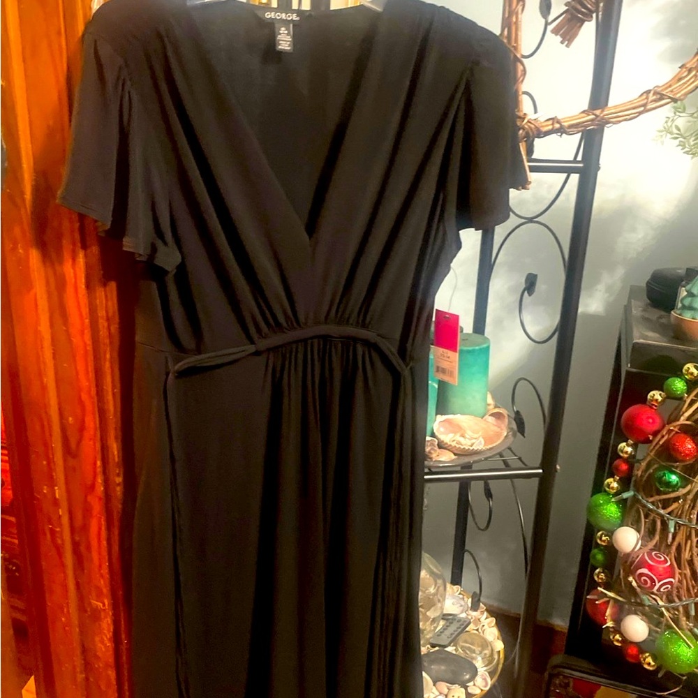 brand new george V-Neck dress with long closure ties size 12-14